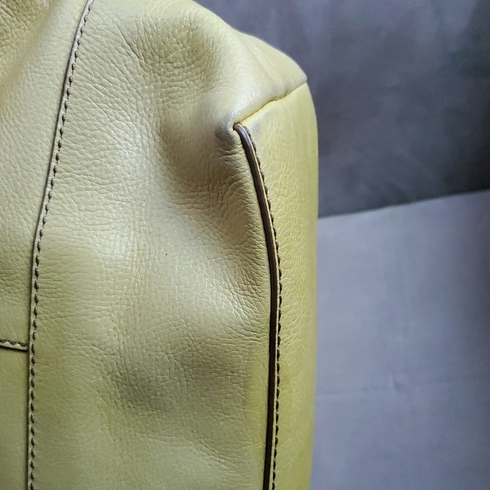 Fossil Y2K yellow vintage tote bag